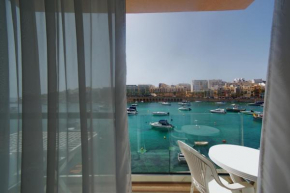 Marbella Holiday Apartments - Seafront - Wifi
